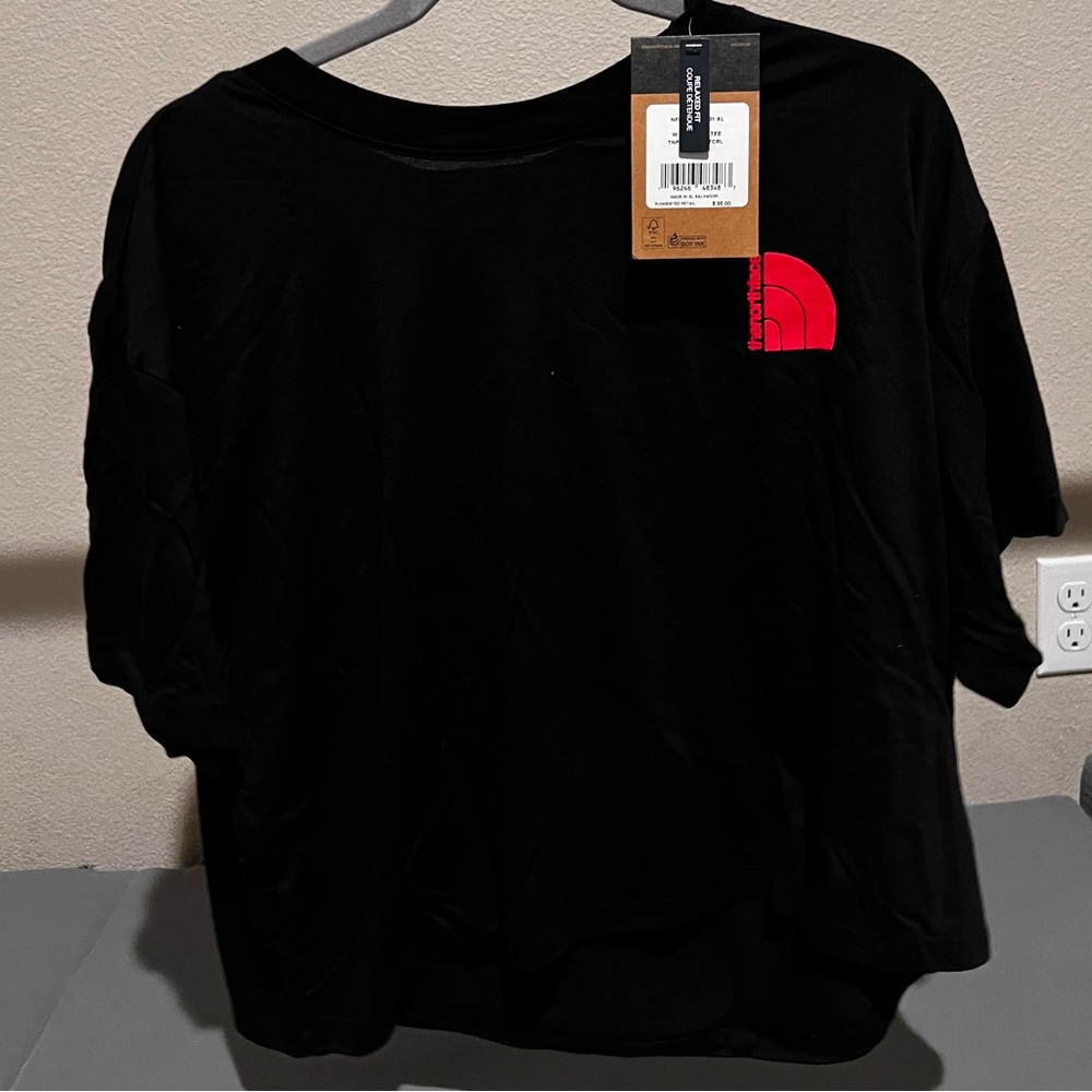 NWT Noth Face top